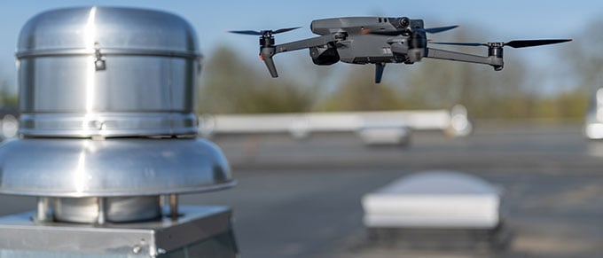 drone-commercial-roof